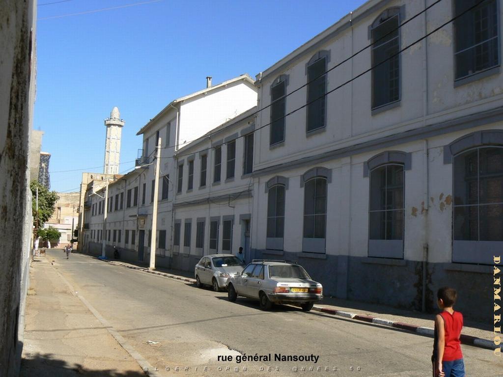 ECOLE GEORGES LAPIERRE  (2).jpg